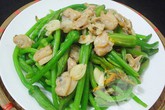 Giòn ngọt nụ bí xào ngao Giòn ngọt nụ bí xào ngao