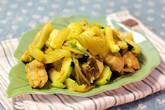Thịt gà xào dưa cải chua Thịt gà xào dưa cải chua
