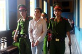 Ngồi tù vì... bạn gái bốc lửa Ngồi tù vì... bạn gái bốc lửa
