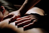 “Ăn phở” với nhân viên lẳng lơ, ông chủ bị "lột sạch" “Ăn phở” với nhân viên lẳng lơ, ông chủ bị "lột sạch"