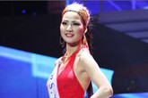 Trần Thị Quỳnh nổi bật trong áo dài, nón lá tại Mrs. World Trần Thị Quỳnh nổi bật trong áo dài, nón lá tại Mrs. World