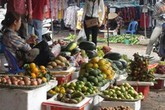 Trò bẩn hại nhau: Hàng Tàu đội lốt đặc sản Việt Trò bẩn hại nhau: Hàng Tàu đội lốt đặc sản Việt