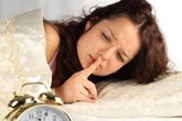 3 thói quen nên bỏ sau khi thức dậy 3 thói quen nên bỏ sau khi thức dậy