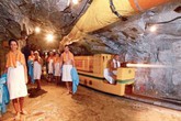 Kì lạ hang động đẩy lùi bệnh tật Kì lạ hang động đẩy lùi bệnh tật