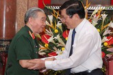 Gặp mặt cựu thanh niên cứu quốc thành Hoàng Diệu Gặp mặt cựu thanh niên cứu quốc thành Hoàng Diệu