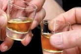 Uống “thần dược”, một người chết, một người nguy kịch Uống “thần dược”, một người chết, một người nguy kịch