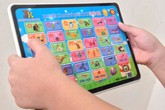 Máy dạy phát âm gây ngọng cho trẻ Máy dạy phát âm gây ngọng cho trẻ