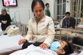 Chuyện đẫm nước mắt của người mẹ hiến thận cứu con Chuyện đẫm nước mắt của người mẹ hiến thận cứu con
