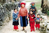 Ông Arthur Erken, Trưởng đại diện Quỹ dân số liên hợp quốc (UNFPA) tại Việt Nam: Hãy nắm bắt “cơ hội dân số già” Ông Arthur Erken, Trưởng đại diện Quỹ dân số liên hợp quốc (UNFPA) tại Việt Nam: Hãy nắm bắt “cơ hội dân số già”