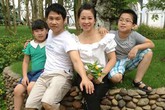 Trọng Tấn kiệt sức sau khi làm việc Trọng Tấn kiệt sức sau khi làm việc
