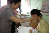 Phó chủ tịch nước Nguyễn Thị Doan thăm và tặng quà cho trẻ em tại BV Nhi TƯ, Viện Huyết học -Truyền máu TƯ Phó chủ tịch nước Nguyễn Thị Doan thăm và tặng quà cho trẻ em tại BV Nhi TƯ, Viện Huyết học -Truyền máu TƯ