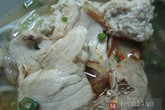 Dạo qua khu phố cổ ăn bún bò Huế cực ngon Dạo qua khu phố cổ ăn bún bò Huế cực ngon
