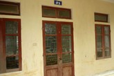 Cô giáo và phụ huynh đánh lộn ngay trên bục giảng Cô giáo và phụ huynh đánh lộn ngay trên bục giảng
