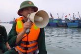 Siêu bão Haiyan di chuyển phức tạp Siêu bão Haiyan di chuyển phức tạp