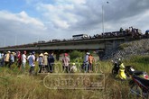 Phát hiện một xác chết dưới sông, cổ đeo đầy đá Phát hiện một xác chết dưới sông, cổ đeo đầy đá