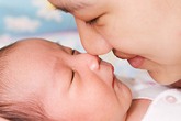 Đẻ mổ - khổ trăm bề! Đẻ mổ - khổ trăm bề!