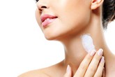 Chăm sóc những vùng da hay bị bỏ quên Chăm sóc những vùng da hay bị bỏ quên
