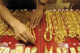 Giá vàng thế giới chỉ còn hơn 30 triệu đồng Giá vàng thế giới chỉ còn hơn 30 triệu đồng