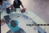 Cú lừa tình siêu đẳng và tiếng kêu cứu thống thiết Cú lừa tình siêu đẳng và tiếng kêu cứu thống thiết