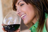 7 lý do nên uống một ly rượu vang mỗi ngày 7 lý do nên uống một ly rượu vang mỗi ngày