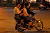 Luật ngầm của xe ôm "ngõ cave" Luật ngầm của xe ôm "ngõ cave"