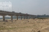 Một người đàn ông chết bất thường vì xúc trộm cát Một người đàn ông chết bất thường vì xúc trộm cát