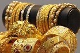 Dễ trầm cảm khi đeo trang sức bằng vàng Dễ trầm cảm khi đeo trang sức bằng vàng