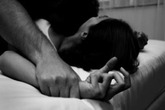 Khi những gã "dê già" nghiện khoe... "chiến tích" Khi những gã "dê già" nghiện khoe... "chiến tích"