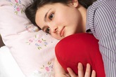 Quầng thâm dưới mắt "tố cáo" 5 bệnh chị em dễ gặp Quầng thâm dưới mắt "tố cáo" 5 bệnh chị em dễ gặp