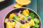 Salad rau quả làm nhanh ăn ngon mà bắt mắt Salad rau quả làm nhanh ăn ngon mà bắt mắt