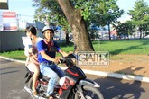 Vác bụng bầu, bế con 4 tháng tuổi... đi thi đại học Vác bụng bầu, bế con 4 tháng tuổi... đi thi đại học