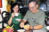 NSND Thế Anh: Ai bảo đào hoa thì không thể giữ mình? NSND Thế Anh: Ai bảo đào hoa thì không thể giữ mình?