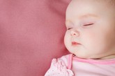 4 dấu hiệu bất thường ở bé sơ sinh mẹ không nên lo lắng 4 dấu hiệu bất thường ở bé sơ sinh mẹ không nên lo lắng