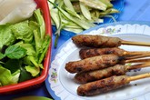 Quán bánh xèo, nem lụi giá rẻ phố Đội Cấn Quán bánh xèo, nem lụi giá rẻ phố Đội Cấn