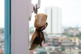 Khử mùi hôi trong nhà mà không tốn tiền Khử mùi hôi trong nhà mà không tốn tiền