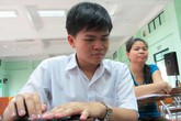 Chàng trai mù đã đậu đại học Chàng trai mù đã đậu đại học