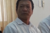 Phó phòng kinh doanh một công ty đòi “đập máy ảnh của phóng viên” Phó phòng kinh doanh một công ty đòi “đập máy ảnh của phóng viên”