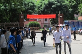 Hà Nội - Vinh: Sĩ tử vã mồ hôi vì đề Toán Hà Nội - Vinh: Sĩ tử vã mồ hôi vì đề Toán