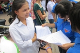 Thí sinh “chê” đề Lý khó và dài Thí sinh “chê” đề Lý khó và dài