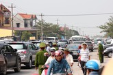 Lễ tang Tướng Giáp: Kỷ lục về người và phương tiện giao thông ở Quảng Bình Lễ tang Tướng Giáp: Kỷ lục về người và phương tiện giao thông ở Quảng Bình