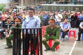 Gã đốn mạt lừa bán hai sơn nữ trẻ đẹp sau khi đã đưa cả hai "vào đời" Gã đốn mạt lừa bán hai sơn nữ trẻ đẹp sau khi đã đưa cả hai "vào đời"