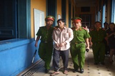 Trả giá vì bỏ vợ để đi với người tình Trả giá vì bỏ vợ để đi với người tình