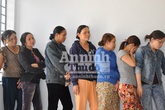 Mò vào rừng đánh bạc, gần chục "quý bà" bị bắt Mò vào rừng đánh bạc, gần chục "quý bà" bị bắt