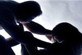 Vợ làm đêm, chồng hiếp dâm con ruột nhiều lần Vợ làm đêm, chồng hiếp dâm con ruột nhiều lần