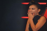 Sao kém duyên vì hồn nhiên... ngáp giữa chốn đông người Sao kém duyên vì hồn nhiên... ngáp giữa chốn đông người