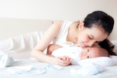 Ngắm trọn bộ ảnh Hoa hậu Thùy Lâm và em bé mới sinh Ngắm trọn bộ ảnh Hoa hậu Thùy Lâm và em bé mới sinh