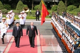 Chủ tịch nước chủ trì lễ đón Tổng thống Liên bang Nga Chủ tịch nước chủ trì lễ đón Tổng thống Liên bang Nga