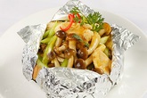 Gà nướng nấm linh chi Gà nướng nấm linh chi