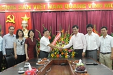 Tổng cục trưởng Tổng cục DS-KHHGĐ chúc mừng Báo GĐ&XH nhân ngày 21/6 Tổng cục trưởng Tổng cục DS-KHHGĐ chúc mừng Báo GĐ&XH nhân ngày 21/6