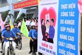 Mỗi ngày có 20.000 trẻ em gái dưới 18 tuổi sinh con Mỗi ngày có 20.000 trẻ em gái dưới 18 tuổi sinh con
